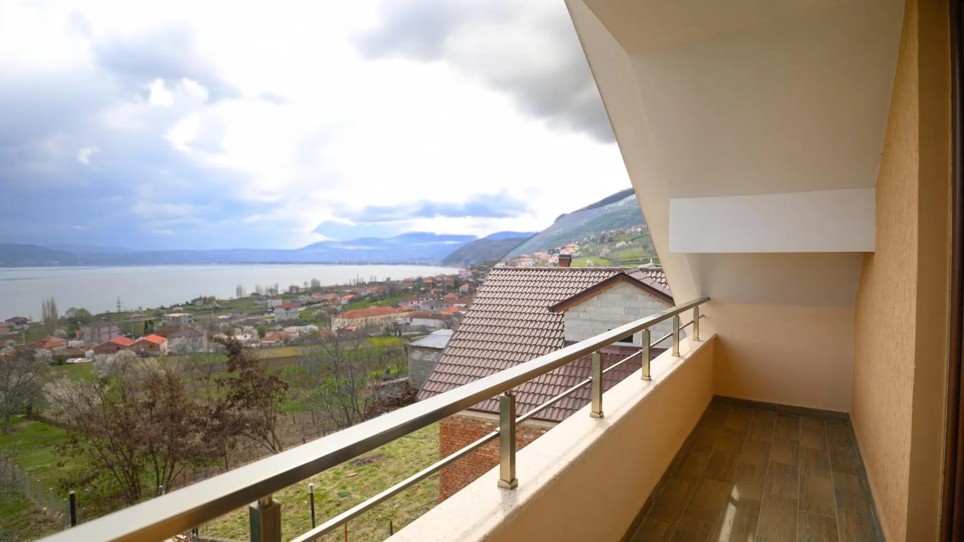 Villa Bardhi Guesthouse Pogradec