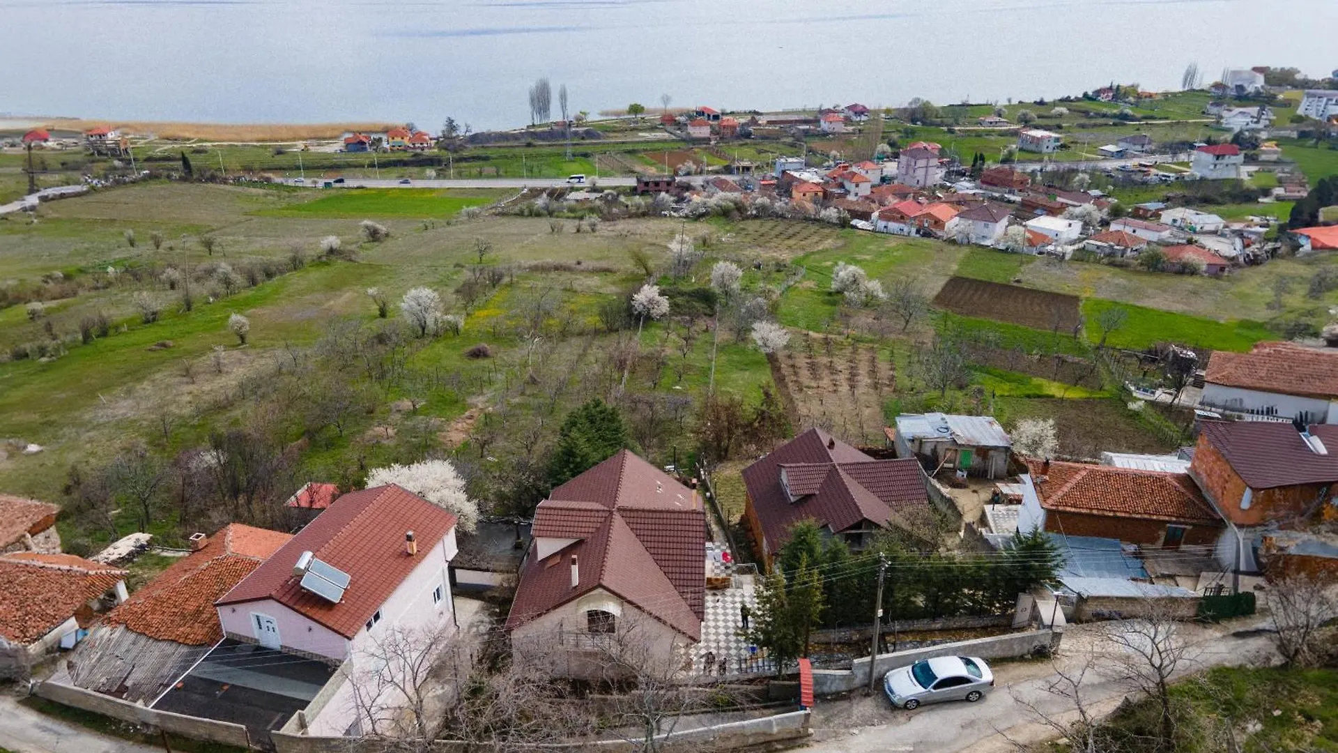 Bardhi Guesthouse Pogradec Villa